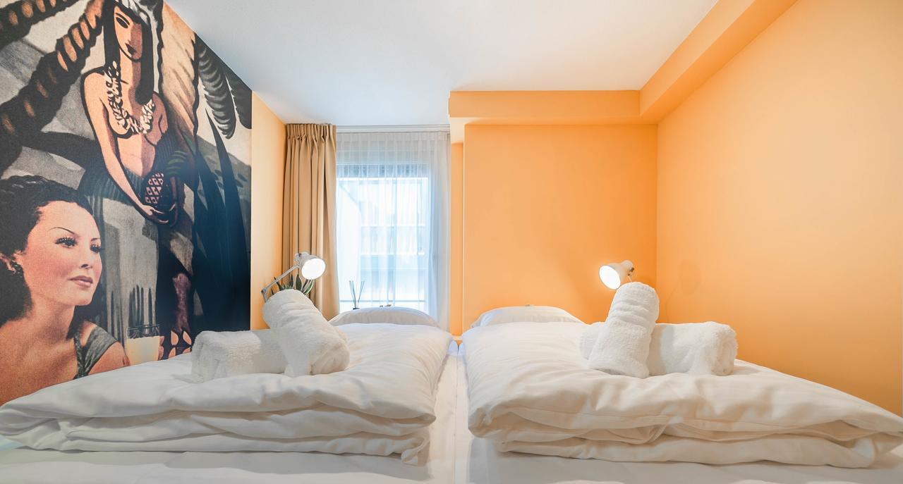 デン・ハーグ ゼタ ベッズ Bed & Breakfast エクステリア 写真