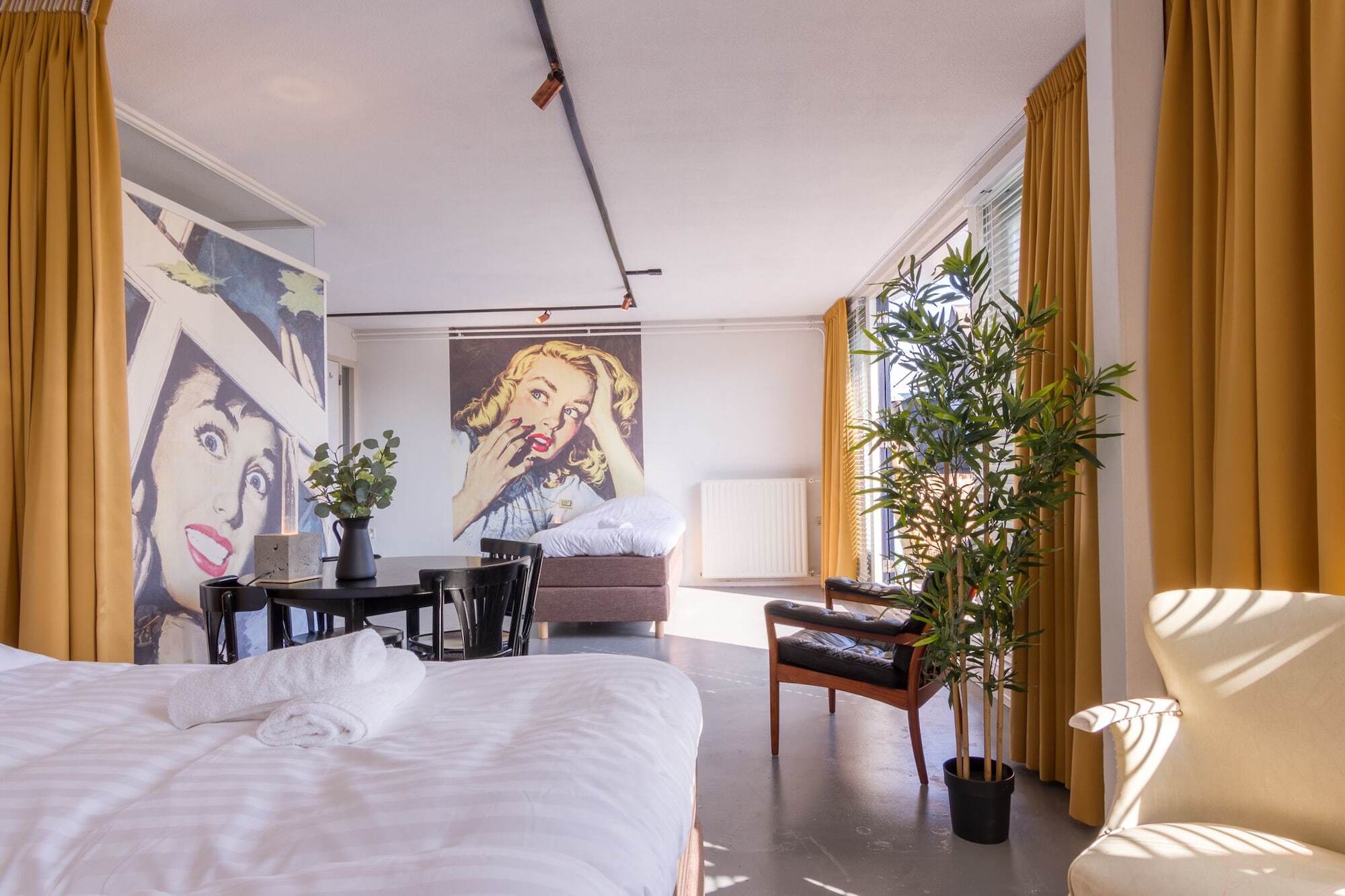 デン・ハーグ ゼタ ベッズ Bed & Breakfast エクステリア 写真